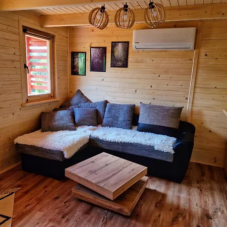 Rum i privatbostad Daglezja Pod Gora Zar