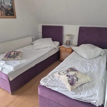 Daglezja Pod Gora Zar * Miedzybrodzie Zywieckie